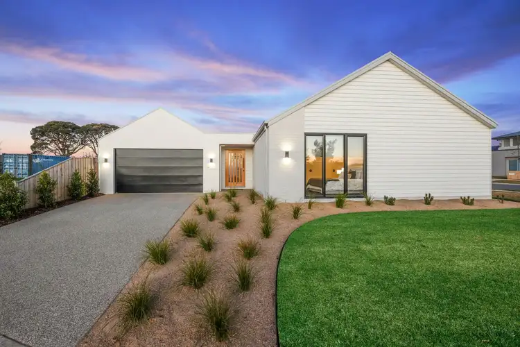 15 Wellington Crescent, Torquay VIC 3228