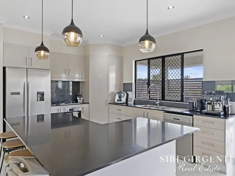 1 Michelina Close, Mareeba QLD 4880