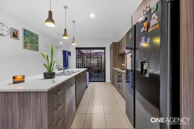 Third view of Homely house listing, 2/3 Santander Crescent, Point Cook VIC 3030