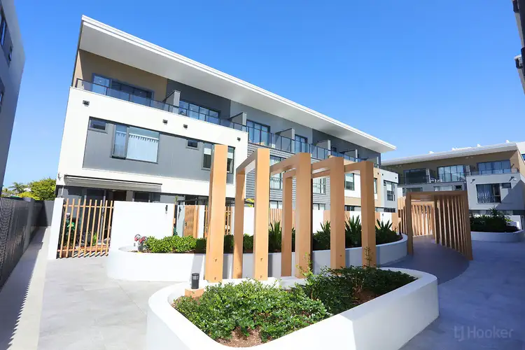 11/5611 Harborview Drive, Hope Island QLD 4212