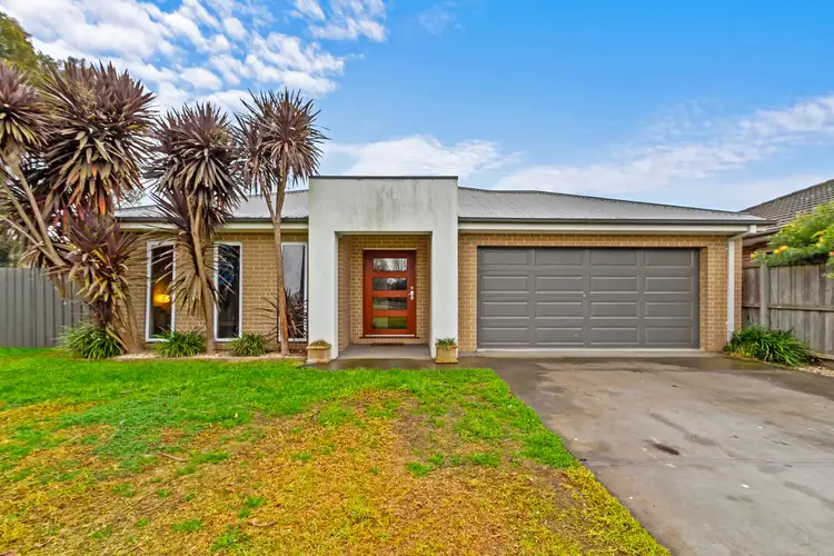 8 Melanie Court, Sale VIC 3850