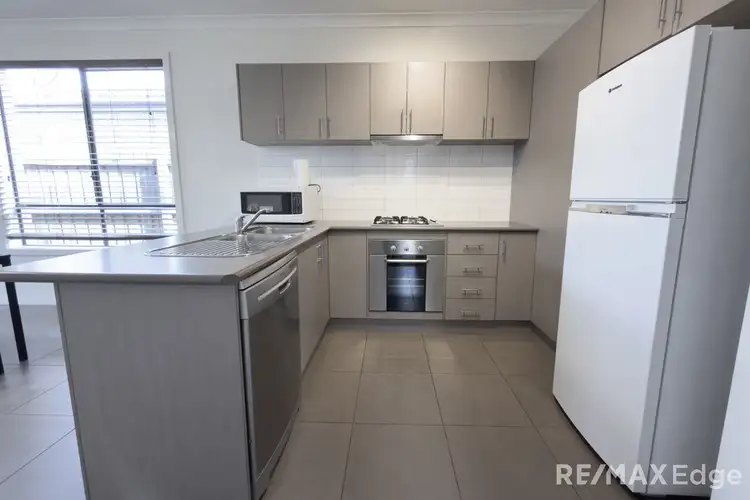 Fourth view of Homely house listing, 2/3 Horseshoe Circuit, Truganina VIC 3029