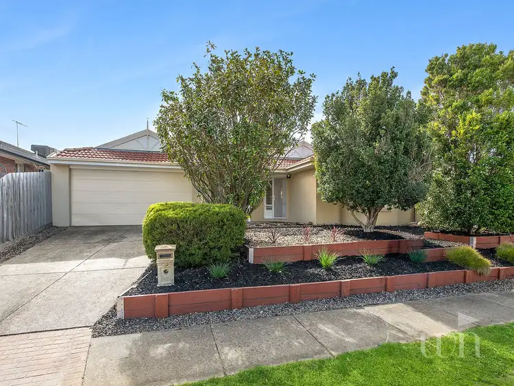 49 Parkside Crescent