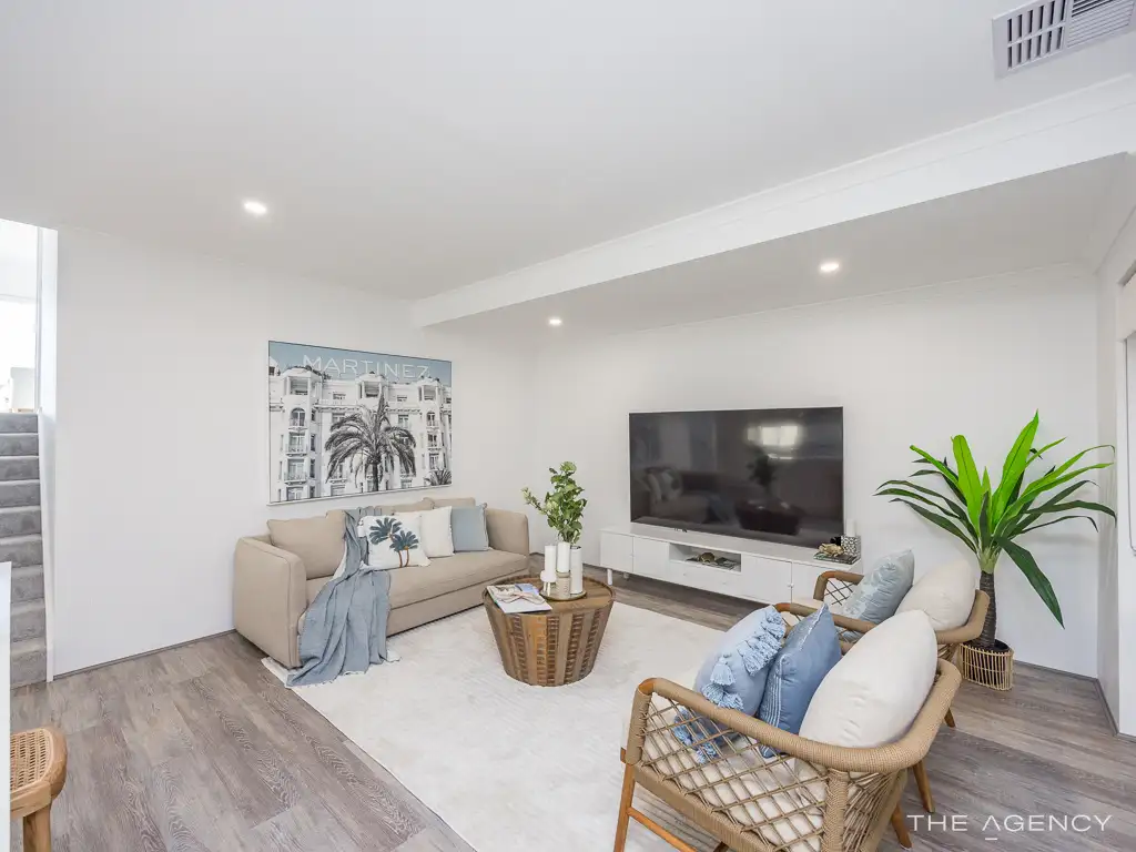 Main view of Homely townhouse listing, 8A Fairlawn Gardens, Heathridge WA 6027