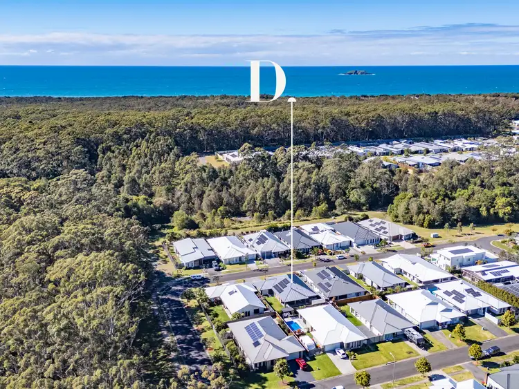 27 Red Gum Circuit, Sapphire Beach NSW 2450