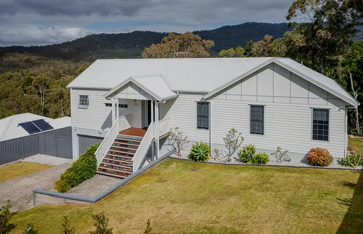 24 Regal Drive, Canungra QLD 4275