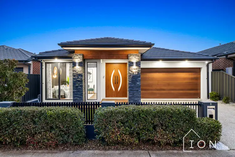 8 Merribrook Boulevard, Clyde VIC 3978