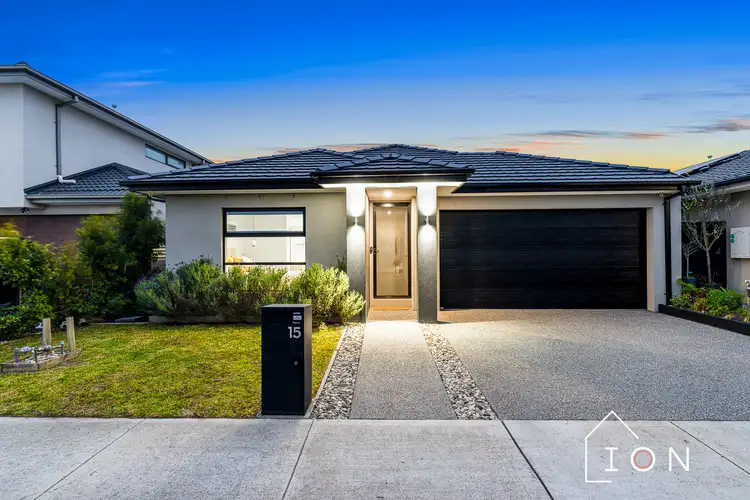 15 Authentic Avenue, Cranbourne South VIC 3977