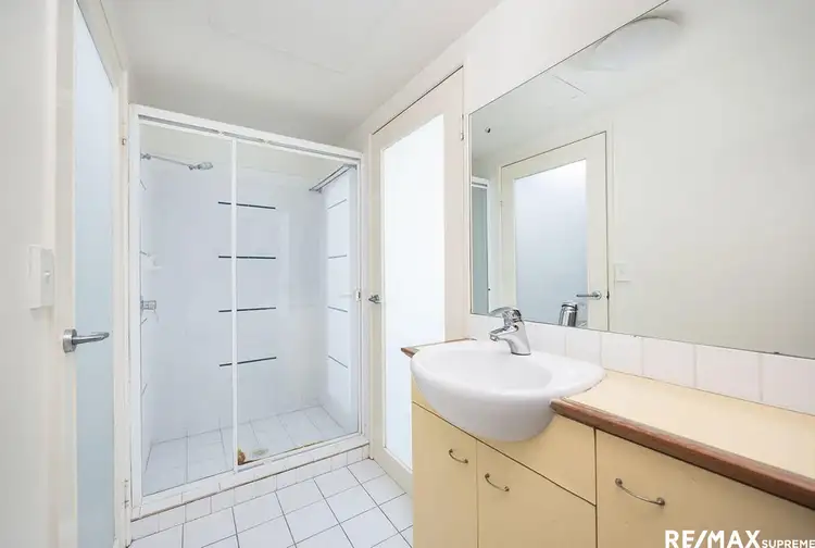 Fourth view of Homely apartment listing, 1E/119 Leichhardt Street, Spring Hill QLD 4000