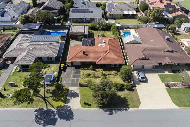 17 Owen Road, Safety Bay WA 6169