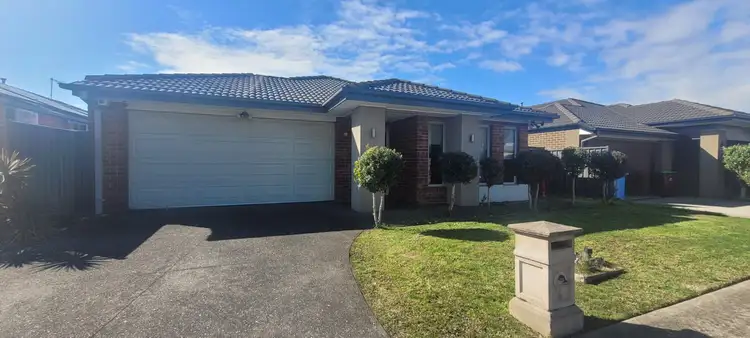 4 Hermes Avenue, Cranbourne West VIC 3977