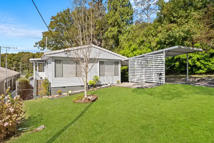 2 Lisarow Street, Lisarow NSW 2250