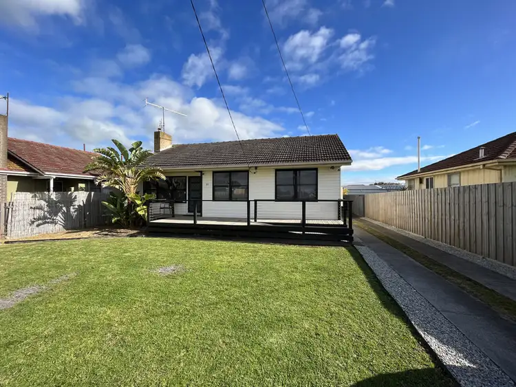 21 McNairn Road, Traralgon VIC 3844