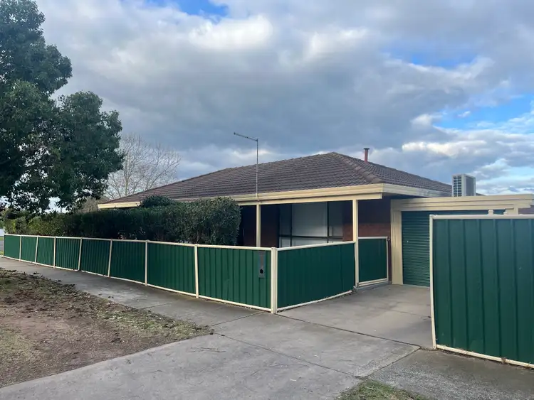 1/248 Guthridge Parade, Sale VIC 3850