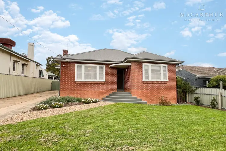18 Jarick Street, Turvey Park NSW 2650
