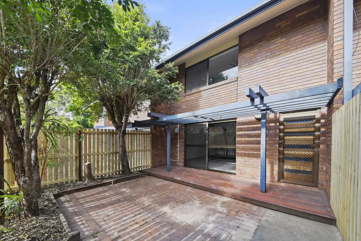 Main view of Homely townhouse listing, 2/11 Balcara Avenue, Carseldine QLD 4034