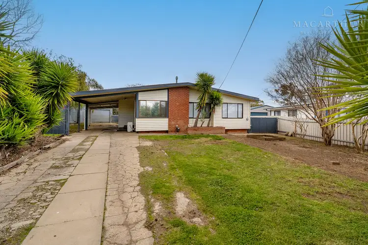 11 Malta Crescent, Ashmont NSW 2650
