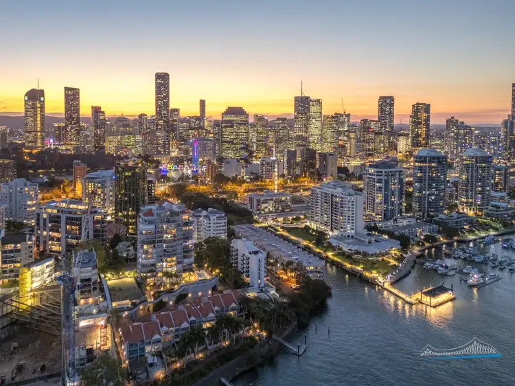 Third view of Homely apartment listing, 4/77 Cairns Street, Kangaroo Point QLD 4169