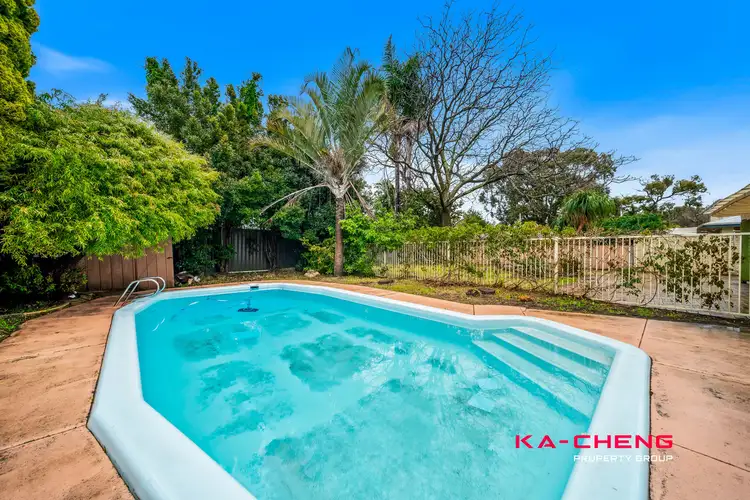 44 Magnolia Way, Forrestfield WA 6058