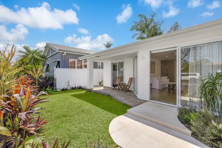 2/34 Cabarita Avenue, Tugun QLD 4224