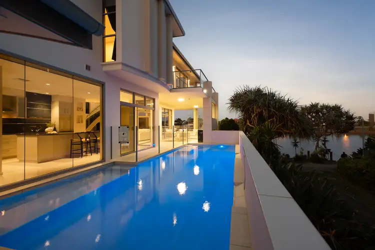 12 St Lucia Crescent, Kawana Island QLD 4575
