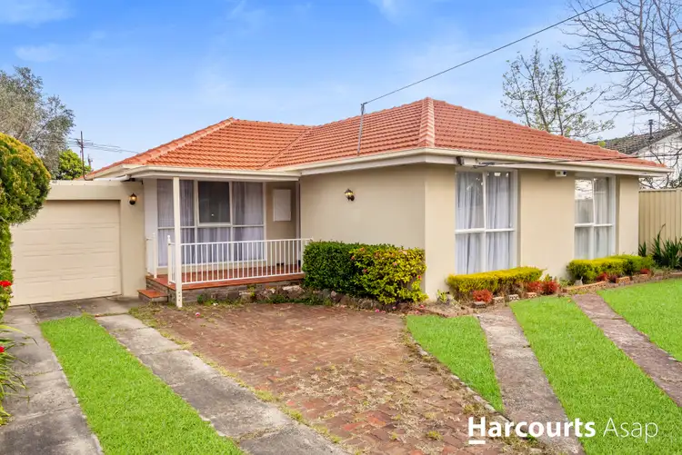 40 Shalimar Crescent, Dandenong North VIC 3175