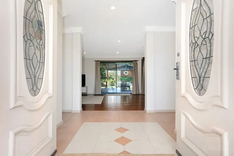 11 Zeller Crescent, Arundel QLD 4214