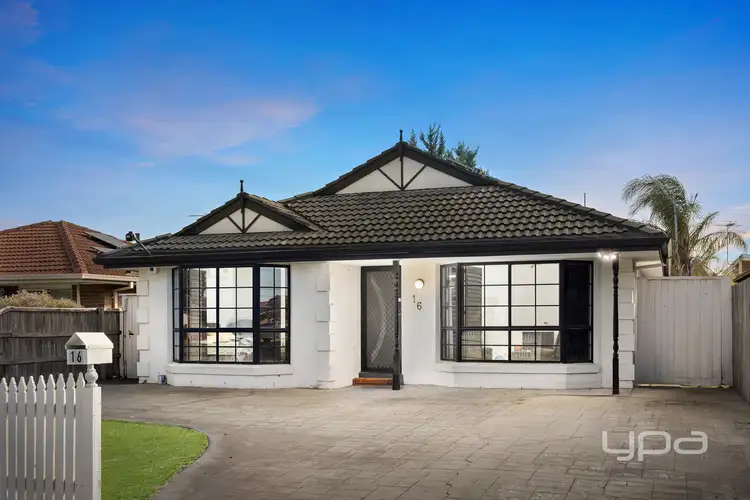 16 Southwick Boulevard, Altona Meadows VIC 3028