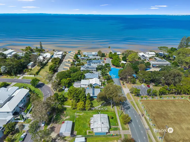19 Main Street, Beachmere QLD 4510