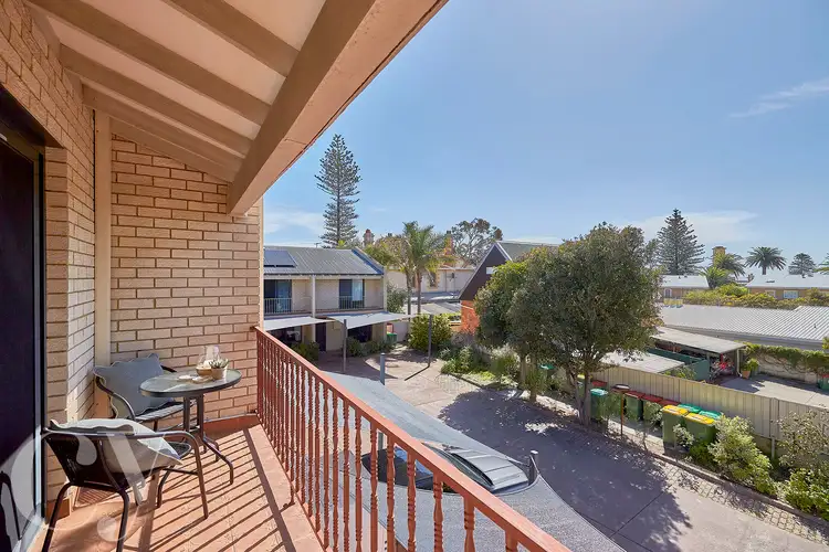 2/5 Swanbourne Street, Fremantle WA 6160