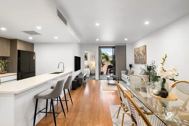 3/45 Clarence Road, Indooroopilly QLD 4068