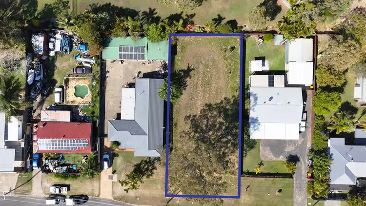 611 Boat Harbour Drive, Urangan QLD 4655