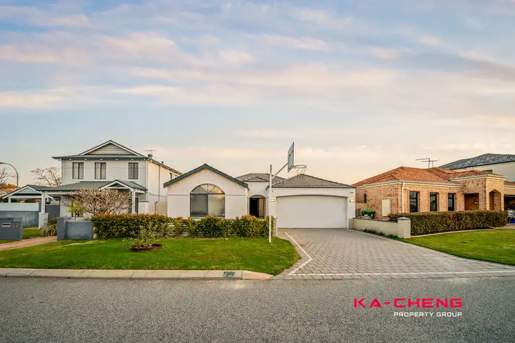 80 Elyard Crescent, Stirling WA 6021
