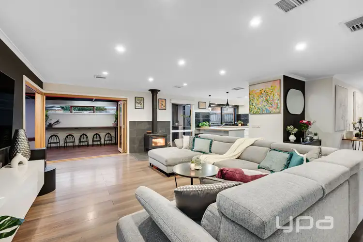 Sixth view of Homely house listing, 22 Gabrielle Crescent, Gladstone Park VIC 3043