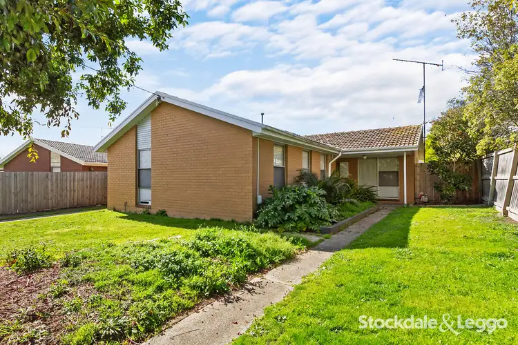 34 Hawthorn Crescent