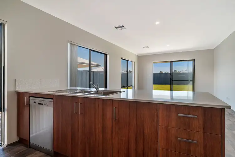 Fifth view of Homely house listing, 118 Avoca Chase, Baldivis WA 6171