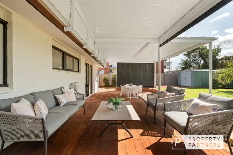 19 Heard Way, Glendalough WA 6016
