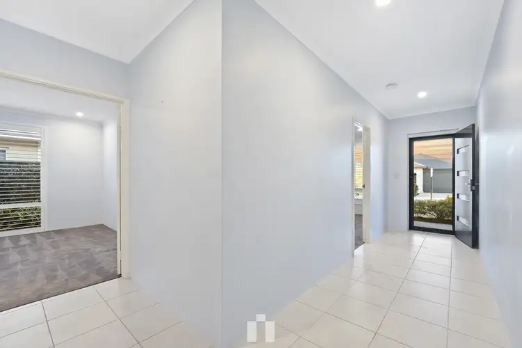 Fifth view of Homely house listing, 7 Halite Way, Treeby WA 6164