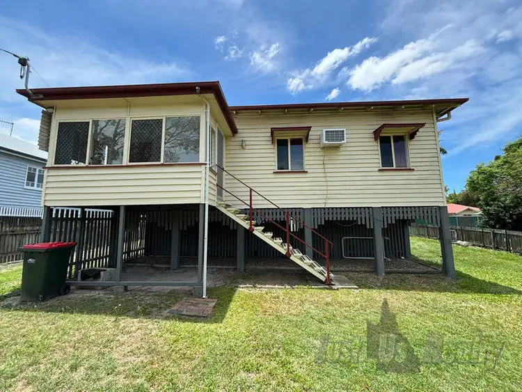 25 Walker Street, Bundaberg South QLD 4670