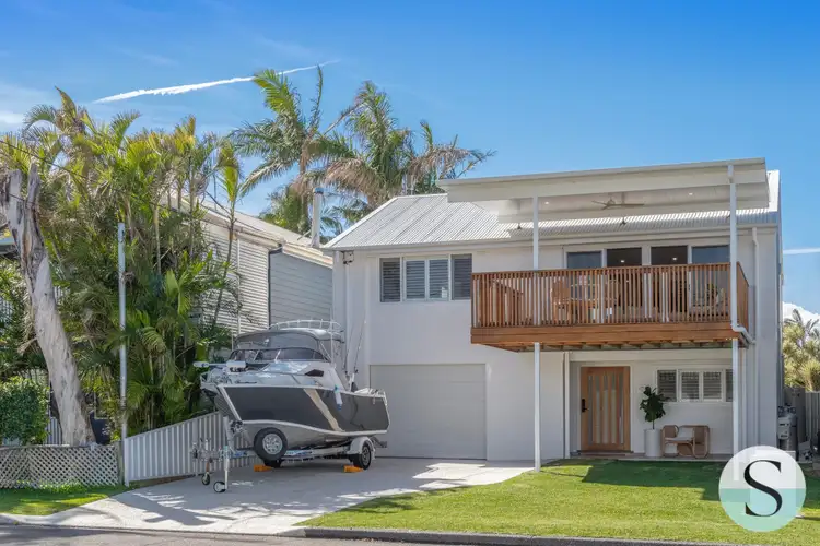 8 Lorna Street, Pelican NSW 2281