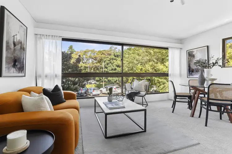 100 Elizabeth Bay Road