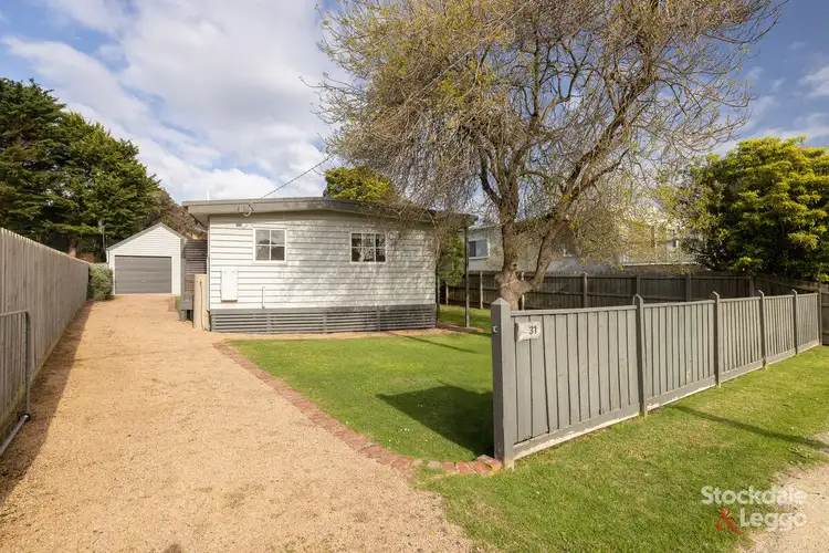 31 Beachcomber Avenue