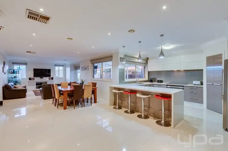 Third view of Homely house listing, 25 Cynthia Court, Hillside VIC 3037