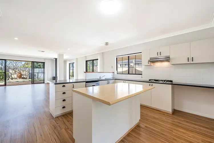 Sixth view of Homely house listing, 5 Magnetic Square, Halls Head WA 6210