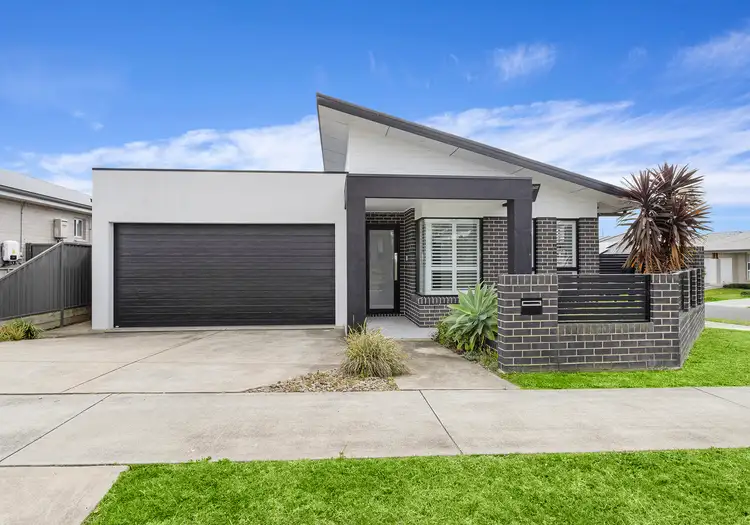 2 Fairy Wren Close, Calderwood NSW 2527