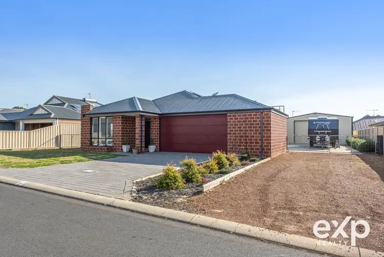 4 Harrison  Way, Waroona WA 6215