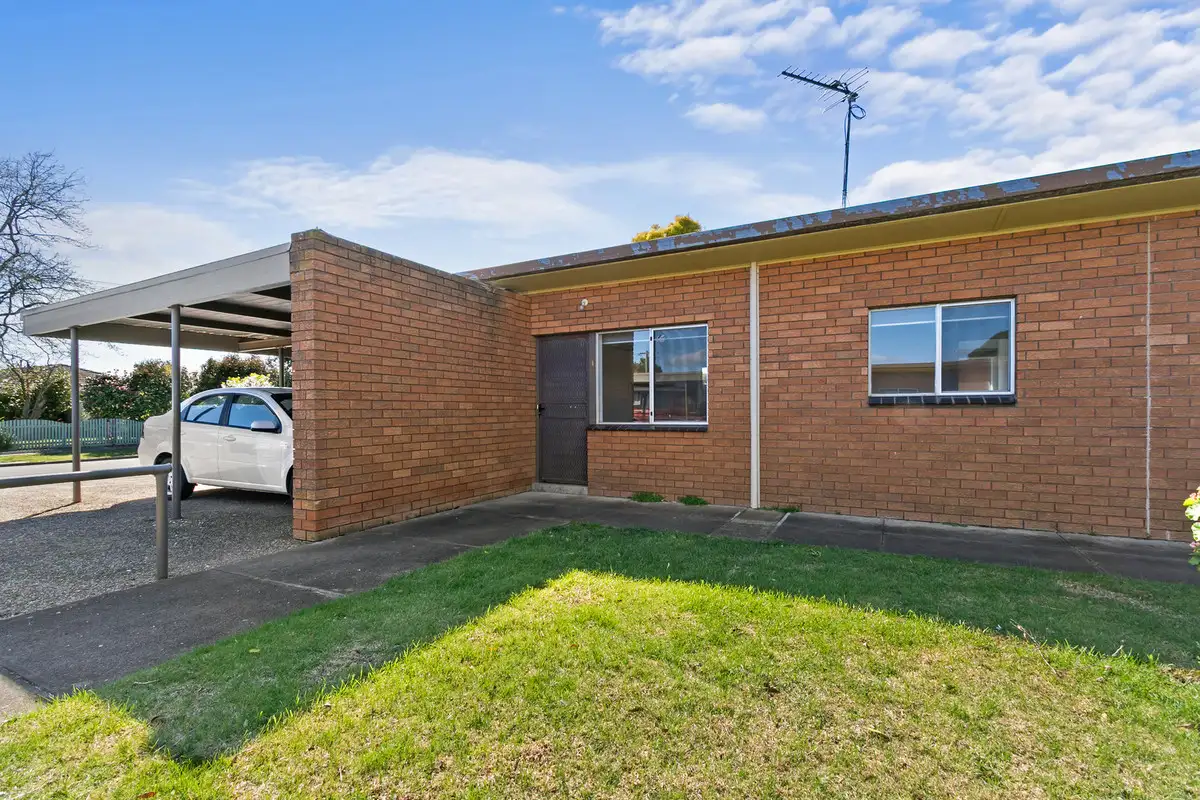 Main view of Homely unit listing, 1/10 Rolland Street, Sale VIC 3850