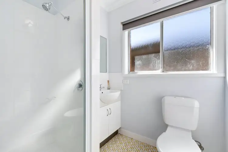 Sixth view of Homely unit listing, 1/10 Rolland Street, Sale VIC 3850