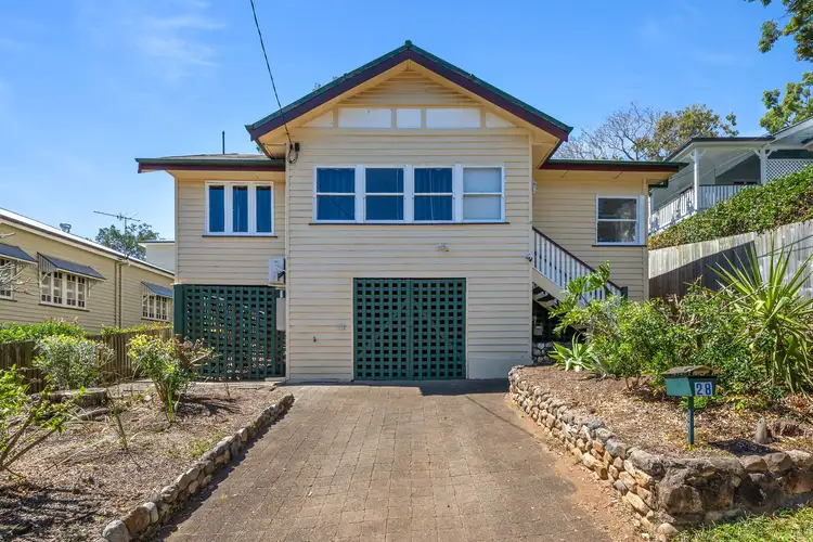 28 Saunders Street, Indooroopilly QLD 4068