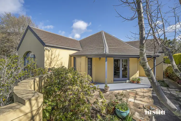 2/2 Fisher Lane, Sandy Bay TAS 7005